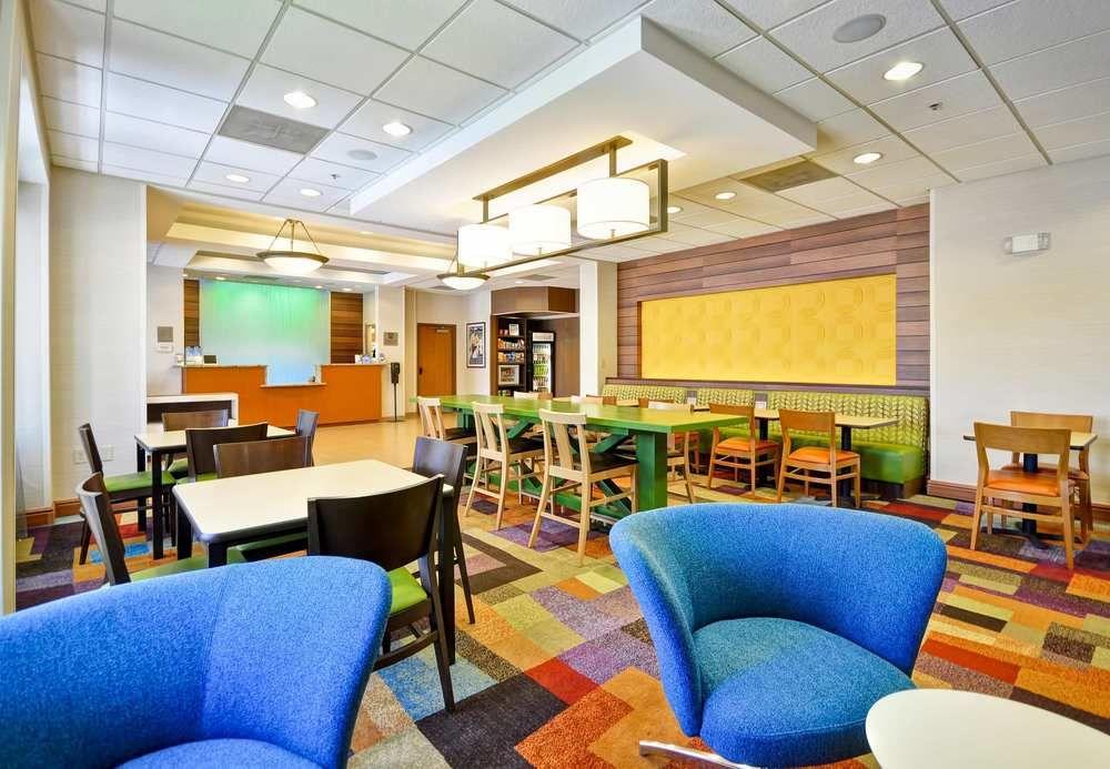 Fairfield Inn & Suites By Marriott Atlanta Vinings/Galleria Smyrna Exterior foto